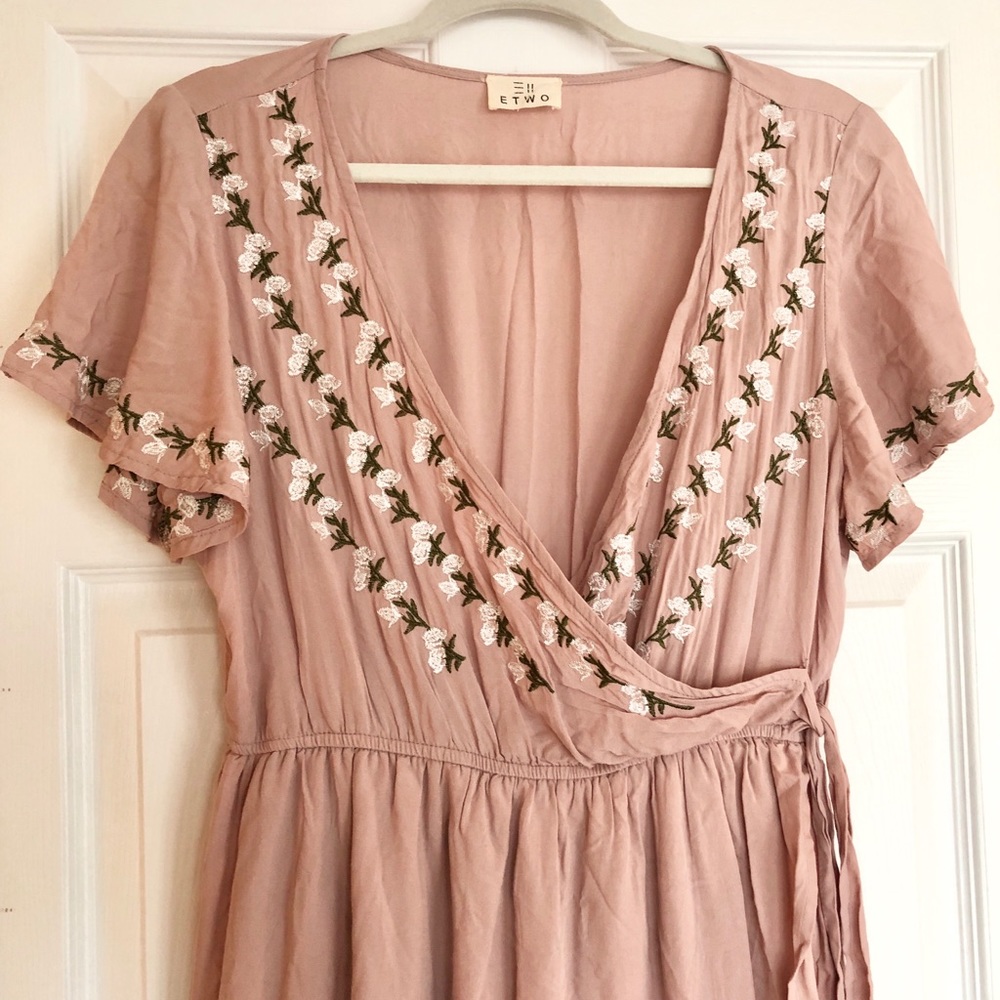 Short Sleeve Surplice V-neck Dress